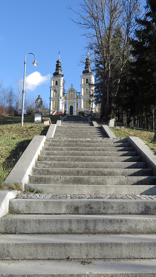 216 Stufen leiten zur Wallfahrtskirche Mariatrost (470 m). Foto: ©Auferbauer