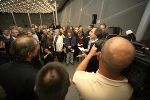 Mehr als nur ausgebucht waren am Eröffnungswochenende die Führungen durch das neue Kunsthaus - und das Publikum war sich in seiner Begeisterung mit den Medien einig. 