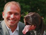 Amtstierarzt Dr. Hejny hat ein offenes Ohr für alle TierhalterInnen. 