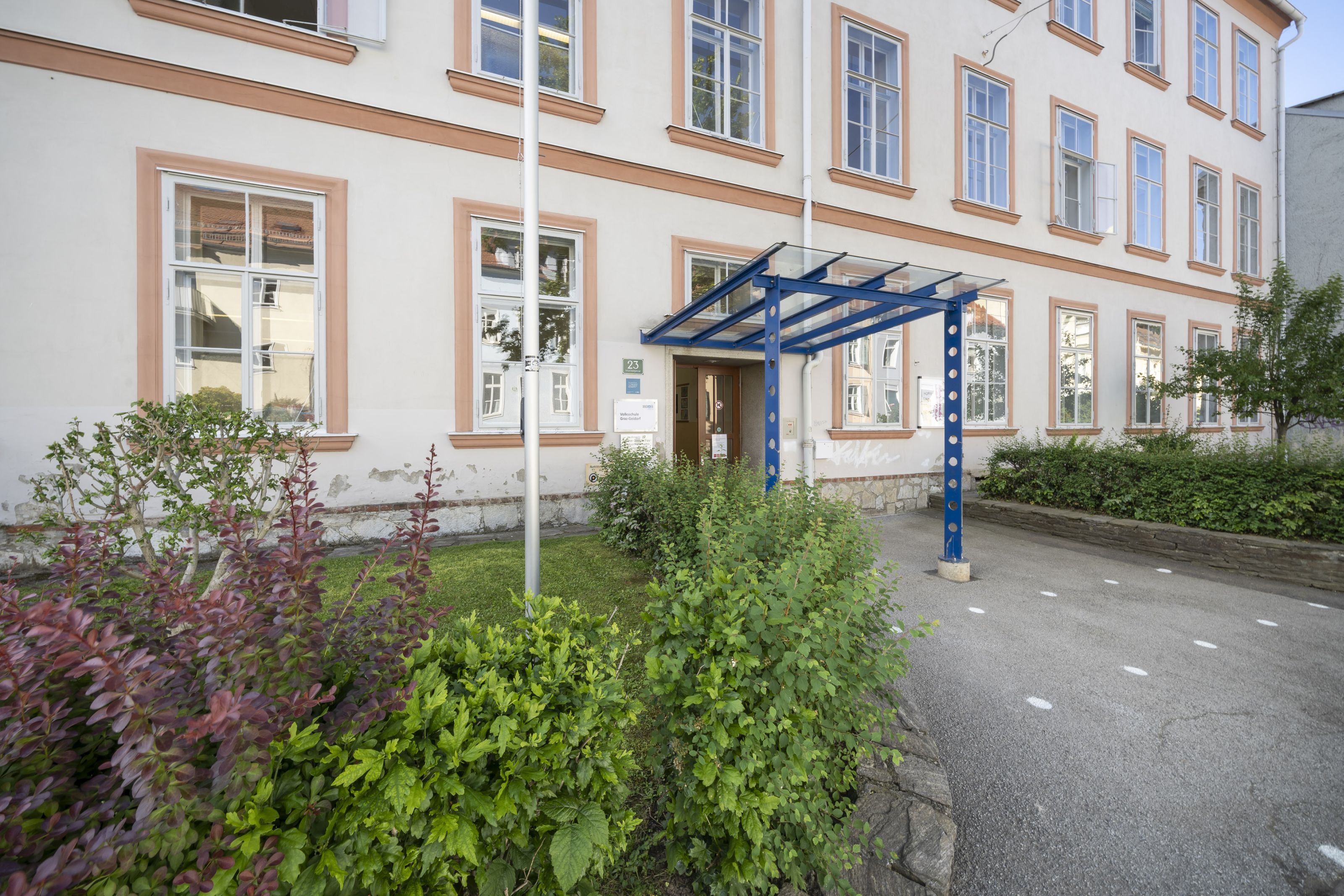 Volksschule Geidorf - Eingang