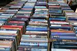 Bücherwürmer können von 2. bis 6. Oktober 2006 beim Bücherflohmarkt der Stadtbibliothek vor dem Bad zur Sonne reiche "Beute" machen! Bücherwürmer können von 2. bis 6. Oktober 2006 beim Bücherflohmarkt der Stadtbibliothek vor dem Bad zur Sonne reiche "Beute" machen!