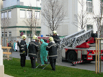 Brandbekämpfung und Menschenrettung standen im Vordergrund des Einsatzes. 