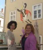 Frauenstadträtin Elke Edlinger mit der neuen Unabhängigen Frauenbeauftragten der Stadt Graz Maggie Jansenberger Frauenstadträtin Elke Edlinger mit der neuen Unabhängigen Frauenbeauftragten der Stadt Graz Maggie Jansenberger