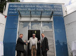 Vor dem neuen Wasserhochbehälter in Ragnitz (v. l.): GRAZ AG-Vorstandsdirektor Wolfgang Malik, GRAZ AG Wasser Direktor Helmut Nickl und GRAZ AG-Vorstandsdirektor Wolfgang Messner. Vor dem neuen Wasserhochbehälter in Ragnitz (v. l.): GRAZ AG-Vorstandsdirektor Wolfgang Malik, GRAZ AG Wasser Direktor Helmut Nickl und GRAZ AG-Vorstandsdirektor Wolfgang Messner.