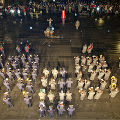 Große Flaggenparade am Hauptplatz