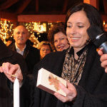Vertrat heuer Bürgermeister Mag. Siegfried Nagl bei der traditionellen Illumination: Stadträting Mag. (FH) Sonja Grabner. Vertrat heuer Bürgermeister Mag. Siegfried Nagl bei der traditionellen Illumination: Stadträting Mag. (FH) Sonja Grabner.