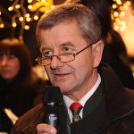 "Übergab" den Christbaum: Ing. Christian Mandl. "Übergab" den Christbaum: Ing. Christian Mandl.