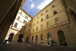 Das ServiceCenter der Stadt Graz ist im Innenhof des Amtshauses, Schmiedgasse 26, zu finden. 