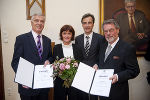 Von links: Dr. Gerhard Hopf, Dr. Margit Grassauer, Bürgermeister Mag. Siegfried Nagl und Dr. Hans Hesselmann. Foto: Stadt Graz/Fischer Von links: Dr. Gerhard Hopf, Dr. Margit Grassauer, Bürgermeister Mag. Siegfried Nagl und Dr. Hans Hesselmann. Foto: Stadt Graz/Fischer