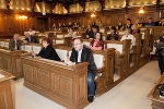 Interessiertes Fachpublikum informierte sich im Gemeinderatssaal im Grazer Rathaus über die neuen "Step by Step"-Angebote. 
