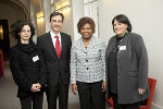 Bgm. Mag. Siegfried Nagl mit den Organisatorinnen des Frauensymposions im Grazer Rathaus, der Unabhängigen Grazer Frauenbeauftragten Maggie Jansenberger (l) und der Leiterin des städtischen Integrationsreferats, Brigitte Köksal (r), sowie mit der Impulsreferentin Dr.in Sylvie Nantcha, Gemeinderätin in Freiburg/D. Fotos: Stadt Graz/Foto Fischer Bgm. Mag. Siegfried Nagl mit den Organisatorinnen des Frauensymposions im Grazer Rathaus, der Unabhängigen Grazer Frauenbeauftragten Maggie Jansenberger (l) und der Leiterin des städtischen Integrationsreferats, Brigitte Köksal (r), sowie mit der Impulsreferentin Dr.in Sylvie Nantcha, Gemeinderätin in Freiburg/D. Fotos: Stadt Graz/Foto Fischer