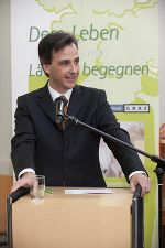 Bürgermeister Nagl bei der Eröffnung der neuen Räumlichkeiten. Bürgermeister Nagl bei der Eröffnung der neuen Räumlichkeiten.