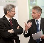 Experten-Talk: DI Dr. Werner Prutsch, Leiter des städtischen Umweltamtes, und Dr. Gerhard Semmelrock, Leiter der FA 17 im Amt der Steiermärkischen Landesregierung (v.l.) Experten-Talk: DI Dr. Werner Prutsch, Leiter des städtischen Umweltamtes, und Dr. Gerhard Semmelrock, Leiter der FA 17 im Amt der Steiermärkischen Landesregierung (v.l.)