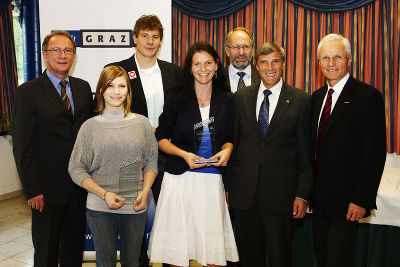Stadtrat Eisel-Eiselsberg und die StaatsmeisterInnen Christine Huck (Judo), Martin Spitzer (Schwimmen), Beatrix Hütter (Kickboxen), Prof. Franz Griesbacher (Blinden- und Sehbehindertensport, Skilauf nordisch), Werner Vogel und Gerhard Peinhaupt. 