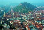 Stadtbild mit Schlossberg und Murfluss, Luftbild 1990 