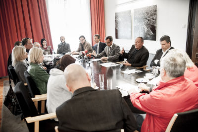 Großes Medieninteresse an der Pressekonferenz "Ordnungswache neu" mit Bgm. Mag. Siegfried Nagl, Magistratsdirektor Mag. Martin Haidvogl und GPS-Geschäftsführer Günther Janezic. Alle Fotos: Stadt Graz/Fischer 