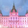Das Rathaus in Pink