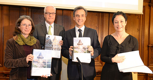 Ja zum Budget: Stadträtin Elke Kahr, Finanzstadtrat Gerhard Rüsch, Bürgermeister Siegfried Nagl und Bgm-StVin Martina Schröck | Stadt Graz/Fischer Ja zum Budget: Stadträtin Elke Kahr, Finanzstadtrat Gerhard Rüsch, Bürgermeister Siegfried Nagl und Bgm-StVin Martina Schröck | Stadt Graz/Fischer