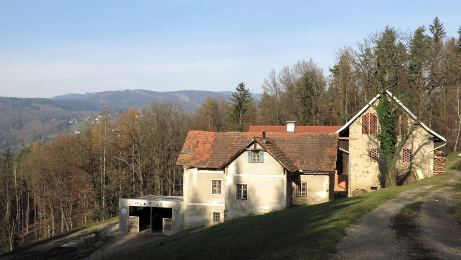 Gehöft am Pfangberg. Foto: ©Auferbauer