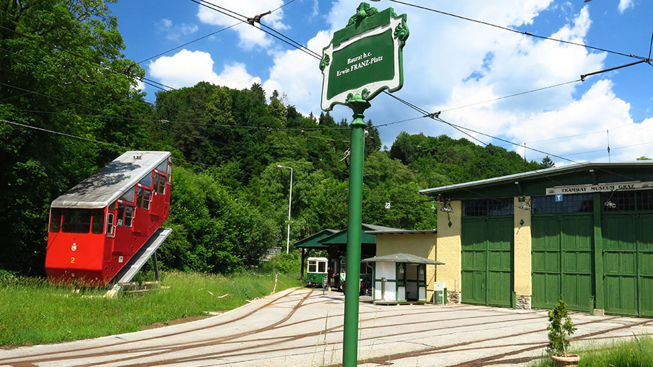 Schloßbergbahn-Wagen am Tramway-Museum Graz, Endhaltstelle Mariatrost. Foto: ©Auferbauer