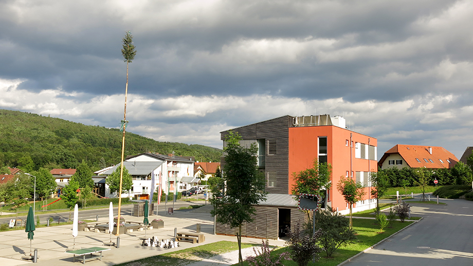 Der Spaziergang-Endpunkt, Stattegg Dorfplatz, mit Gemeindeamt. Foto: ©Auferbauer