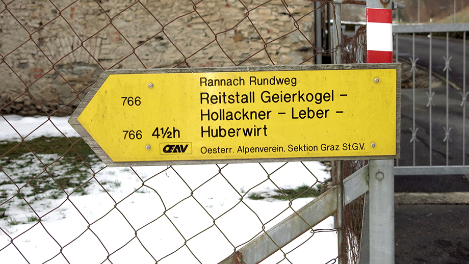 Am Gasthof Huberwirt (440 m), Anfang und Ende am Rannach-Rundweg, Nr. 766. Foto: ©Auferbauer