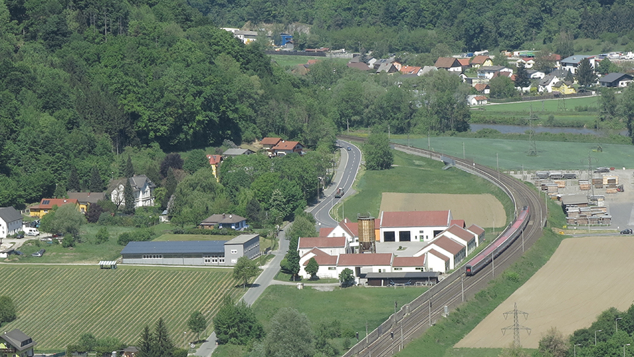 Am Jungfernsprung, Richtung Oberraach. Foto: ©Auferbauer