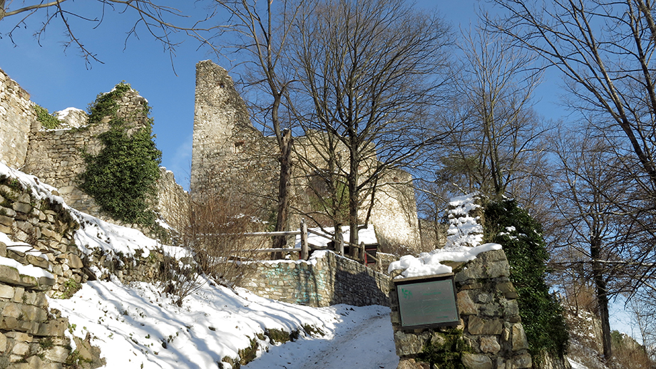 Burgruine Gösting (574 m), Zugang. Foto: ©Auferbauer