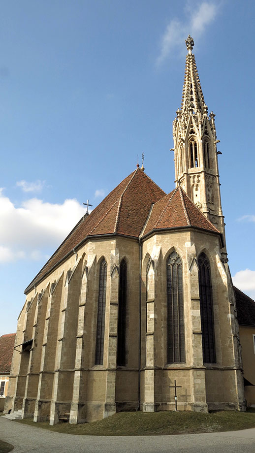 Kostbarkeit in Gotik, die Wallfahrtskirche Maria Straßengel (454 m). Foto: ©Auferbauer