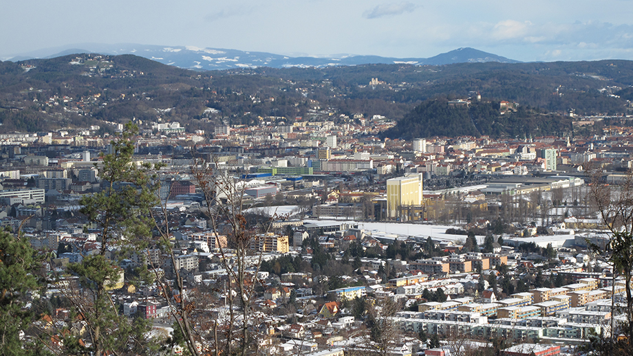 Stadtblick, von St. Johann und Paul (563 m). Foto: ©Auferbauer