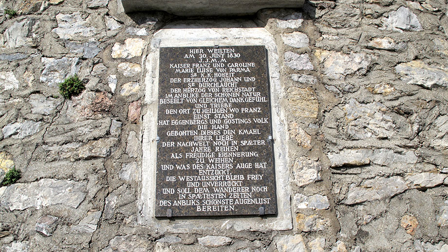 Die Gedenktafel zum hochrangigen Besuch vom 30. Juni 1830 am Fürstenstand. Foto: ©Auferbauer