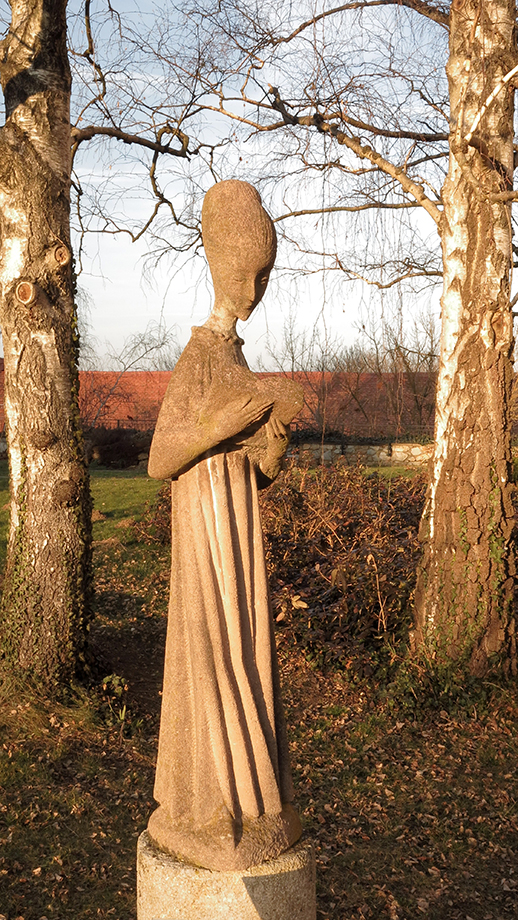 Schloss St. Martin: Alfred Schlosser schuf das „Lesende Mädchen“. Foto: ©Auferbauer