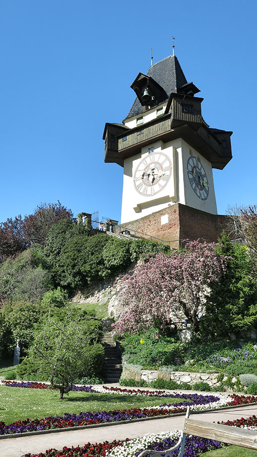 Das Wahrzeichen der steirischen Landeshauptstadt Graz, der Uhrturm. Foto: ©Auferbauer