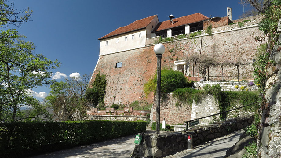 Die Stallbastei, auch Kanonenbastei genannt, Mauerhöhe 20 Meter. Foto: ©Auferbauer