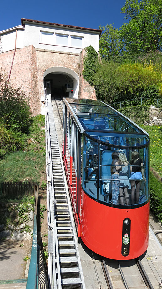 Die dritte und jüngste Generation der Schloßbergbahn. Foto: ©Auferbauer