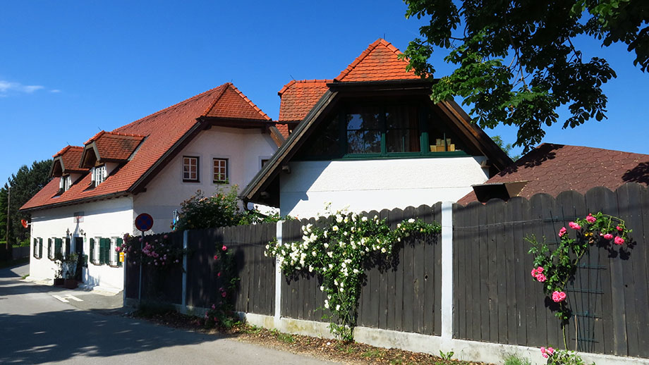 Einkehren am Oberen Plattenweg, Gasthaus Stoffbauer. Foto: ©Auferbauer