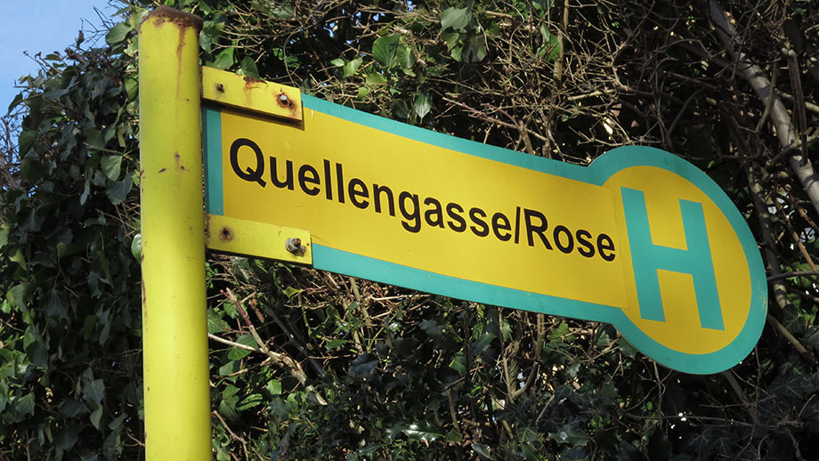 Das ehemalige Gasthaus Rose lebt fort im Haltestellennamen. Foto: ©Auferbauer