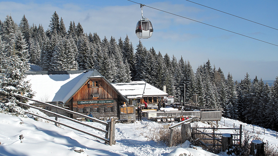 Ohne Halt talwärts, Schöckl-Seilbahn über der Halterhütte. Foto: ©Auferbauer