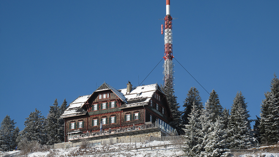 Höhepunkt Schöckl (1445 m) mit Stubenberghaus und Sender. Foto: ©Auferbauer