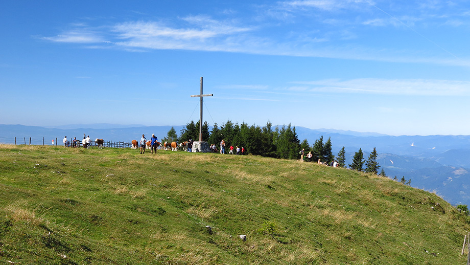 Schöckl-Gipfelkreuz (1438 m). Foto: ©Auferbauer
