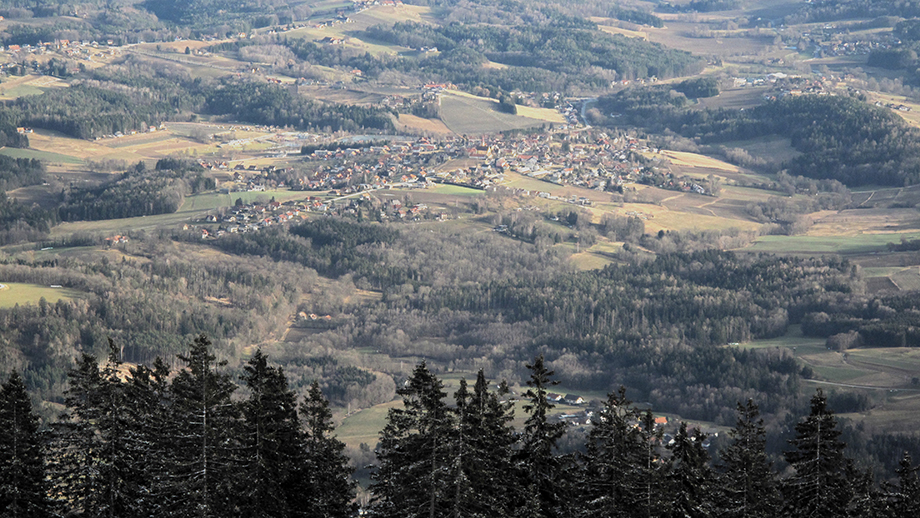 Schöcklland mit Kumberg. Foto: ©Auferbauer