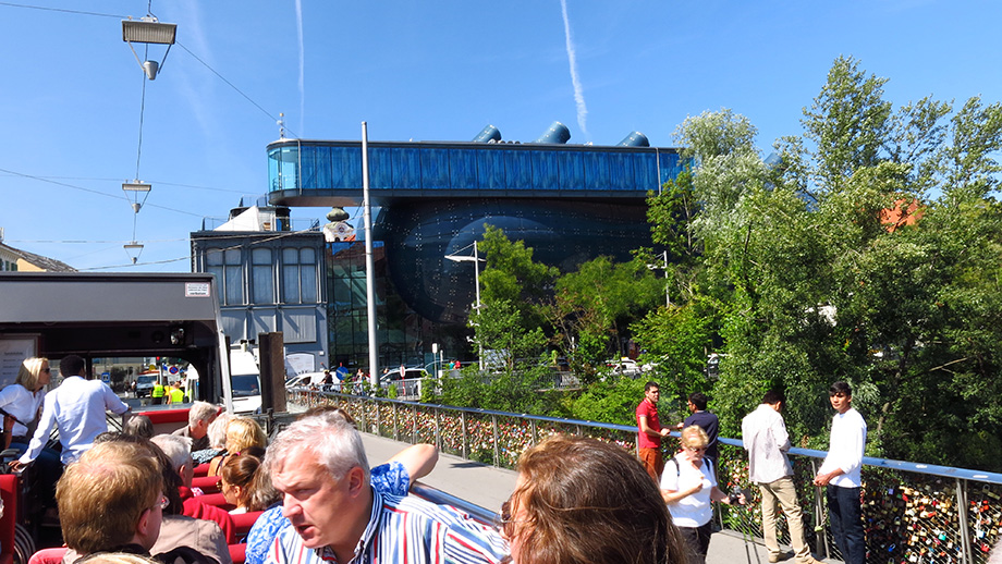 Endpunkt an der Erzherzog-Johann-Brücke (Hauptbrücke), gegenüber Kunsthaus. Foto: ©Auferbauer