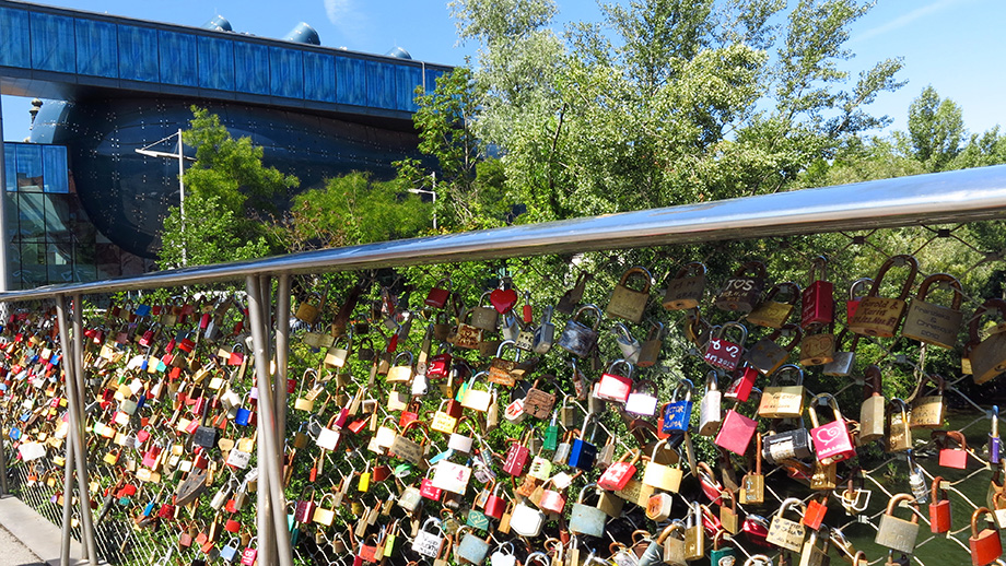 Endpunkt an der Erzherzog-Johann-Brücke, gegenüber Kunsthaus. Foto: ©Auferbauer