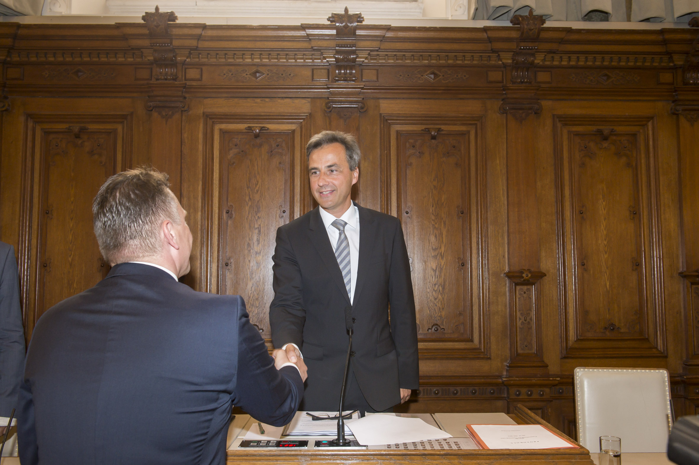 Erster Handschlag mit dem Bürgermeister. Stadt Graz/Fischer