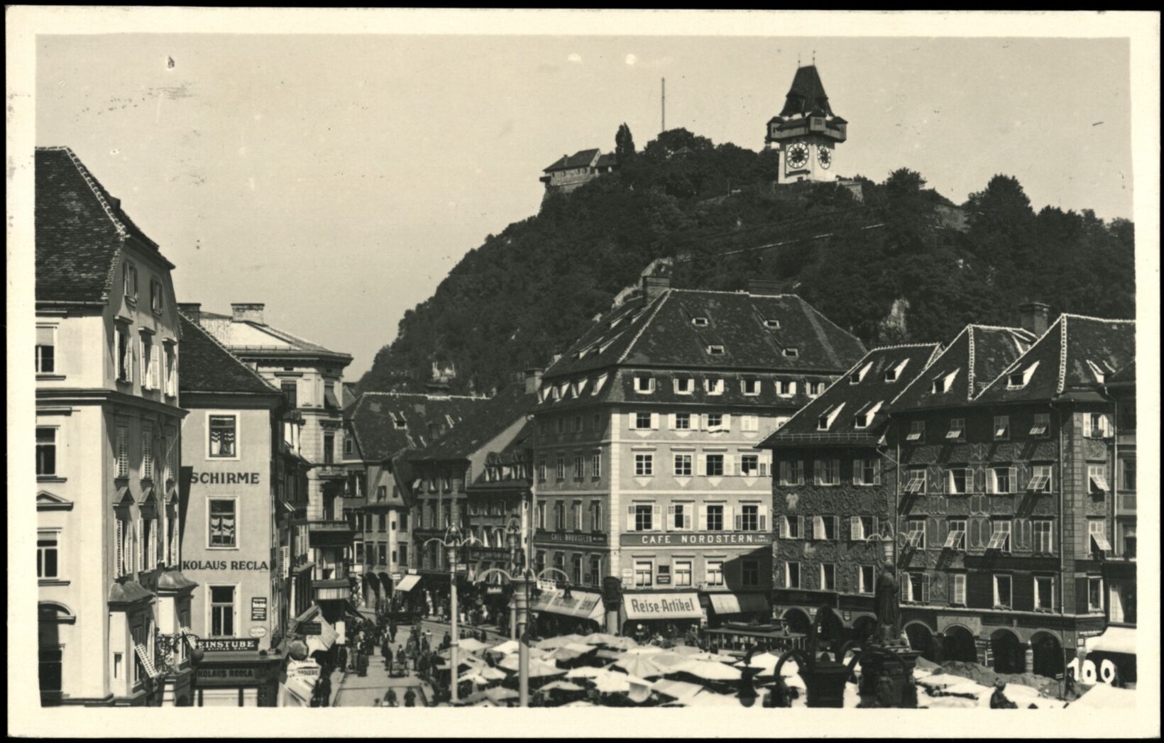Graz, Hauptplatz; 1928; Österreichische Nationalbibliothek. Ansichtskarten online. httpdata.onb.ac.atAKONAK018_123
