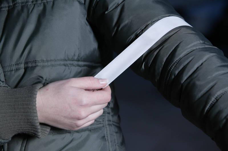 .Drei Beispiele für Geschenke, die Freude und Sicherheit bringen: Sicherheitswesten mit Reflexstreifen... © KFV .Drei Beispiele für Geschenke, die Freude und Sicherheit bringen: Sicherheitswesten mit Reflexstreifen... © KFV