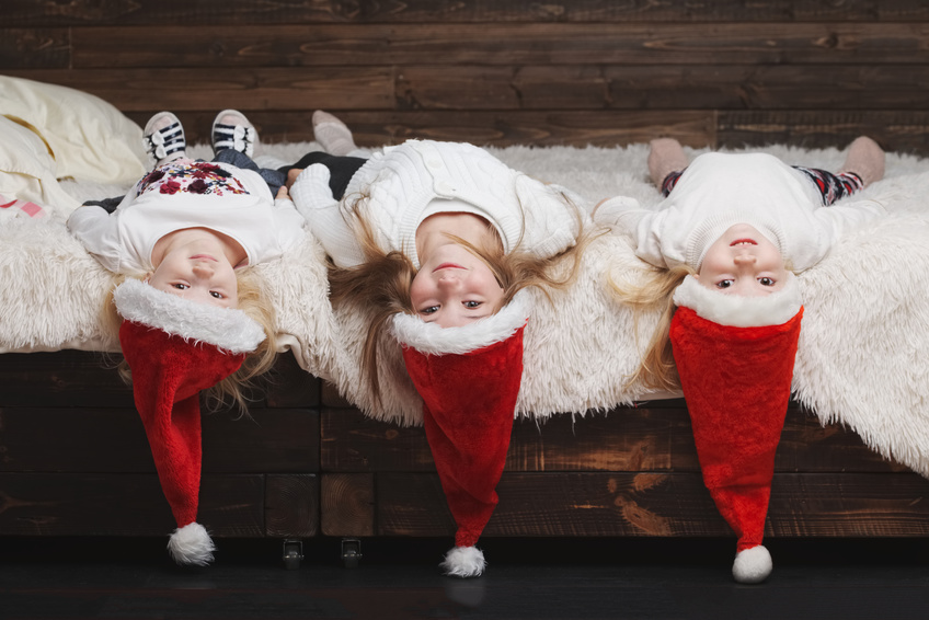 Mir ist so langweilig! Nix da, gilt nicht! Nur ja nicht die Mützen hängen lassen. Es gibt viel zu tun, bis das Christkind endlich kommt. Wetten? © Fotolia/Aliaksei Lasevich Mir ist so langweilig! Nix da, gilt nicht! Nur ja nicht die Mützen hängen lassen. Es gibt viel zu tun, bis das Christkind endlich kommt. Wetten? © Fotolia/Aliaksei Lasevich