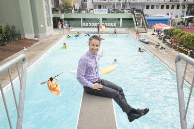 Sportstadtrat Kurt Hohensinner beim Bezirksschulsporttag 2017.