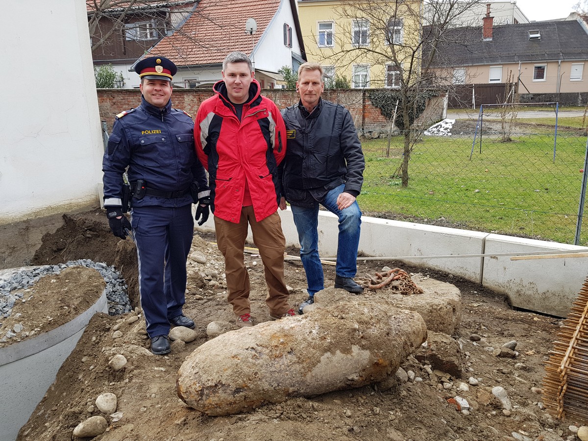 Maßgeblich an der erfolgreichen Aktion beteiligt (v.l.): Kuntner, Haupt und Hödl. © MD-Sicherheitsmanagement Maßgeblich an der erfolgreichen Aktion beteiligt (v.l.): Kuntner, Haupt und Hödl. © MD-Sicherheitsmanagement