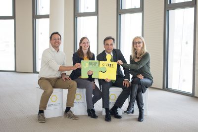 Bernhard Puttinger und Barbara Geineder (Green Tech Cluster) mit Bürgermeister Siegfried Nagl und Andrea Keimel (Stadt Graz) © Penta Media Bernhard Puttinger und Barbara Geineder (Green Tech Cluster) mit Bürgermeister Siegfried Nagl und Andrea Keimel (Stadt Graz) © Penta Media